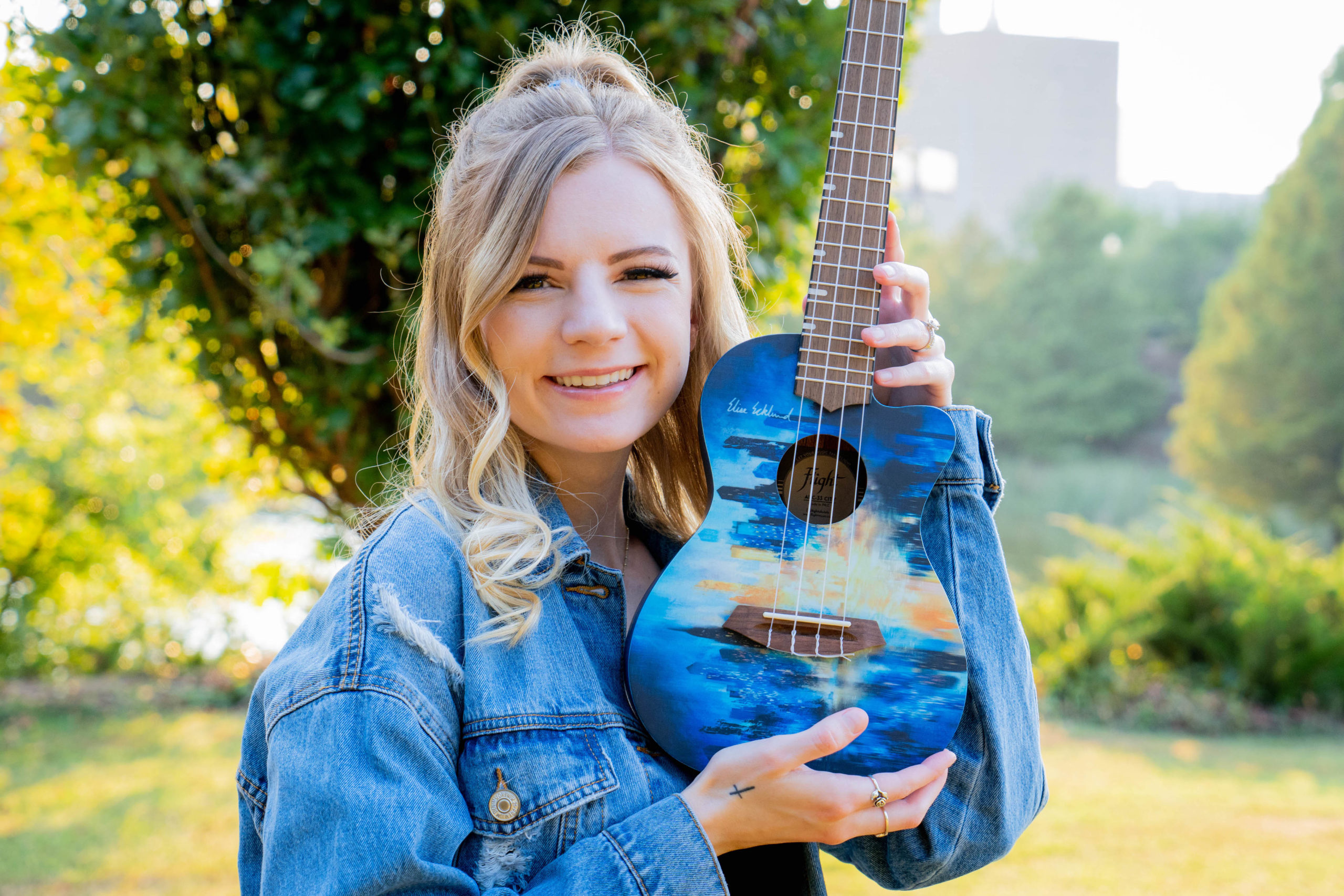 Elise ecklund outlet signature ukulele