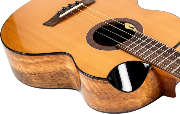Flight-Lily-Baritone-Ukulele-Princess-Series6-1
