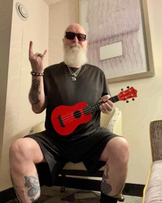 We’re honored to see @robhalfordlegacy of @judaspriest — the Metal God himself taking Flight with our Travel Ukulele!

Because sometimes, even when you’re breaking the law, you need a moment to chill with your favourite uke.